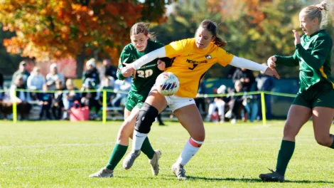 Huskies soccer drops second game to Wildcats
